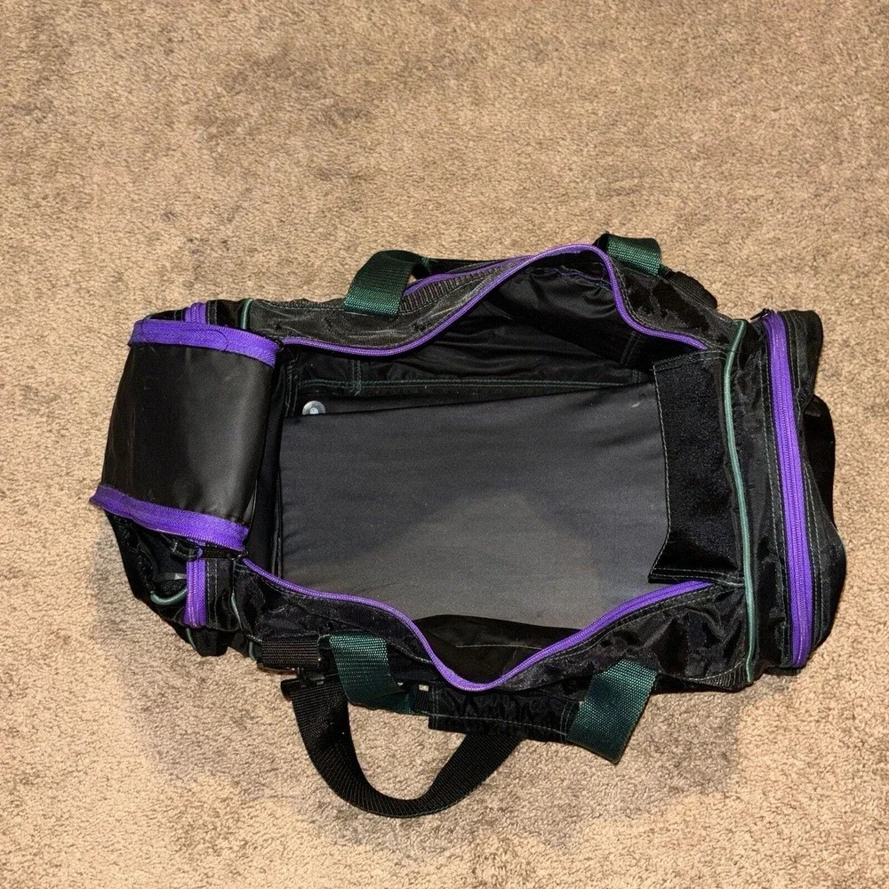 Vintage 90's Foot Locker Class‎ A Sports - Duffle Bag (Black, Purple, Green)